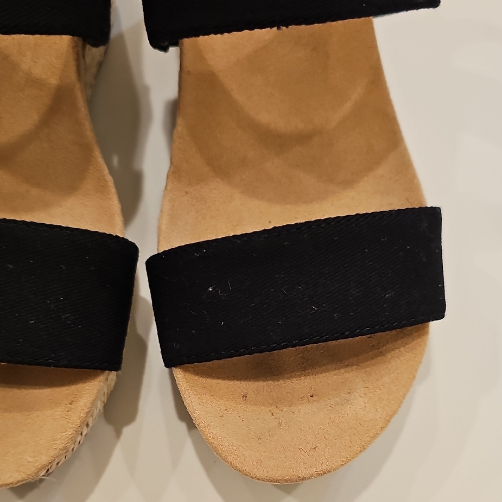 Life Stride Delra Black Elastic Strap Wedge Sandals with Tan Footbed Size 8.5 - Picture 5 of 14